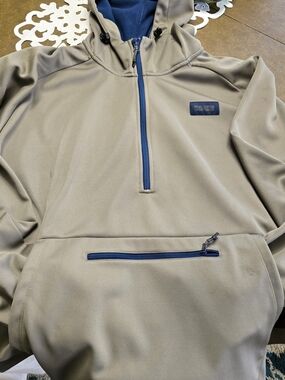 Bass Pro Shops Light Gray Hoodie with Navy Patch
